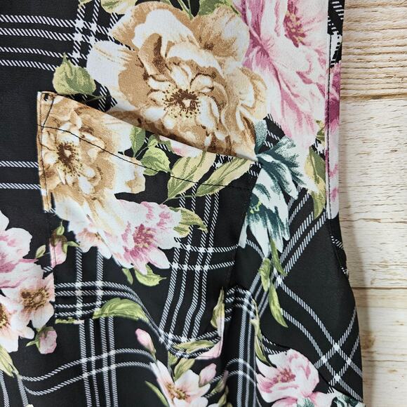 Torrid Harper Tank Top Plus Size 2 Size 18/20 Sleeveless Blouse Floral Plaid 2X - Picture 10 of 14